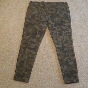 Camo jeans